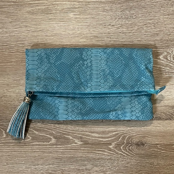 A Twelve NYC Blue Turquoise Faux Suede Clutch MADE Exclusively for Bloomingdales - Picture 1 of 11